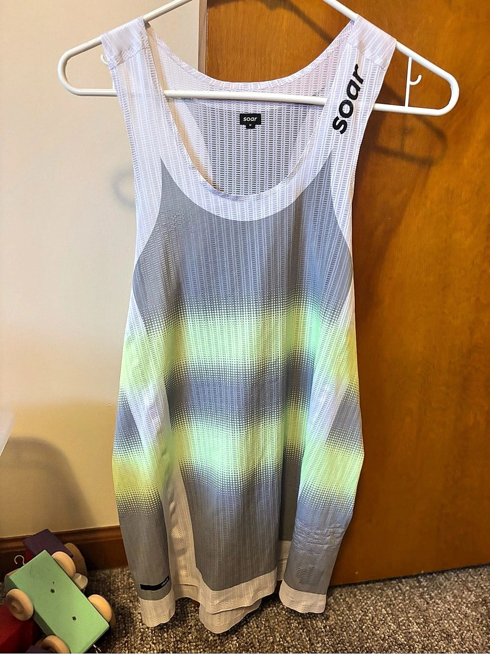 Soar running vest singlet men medium